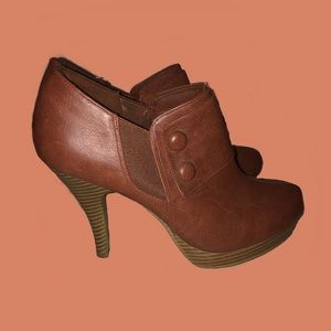 Fioni Booties